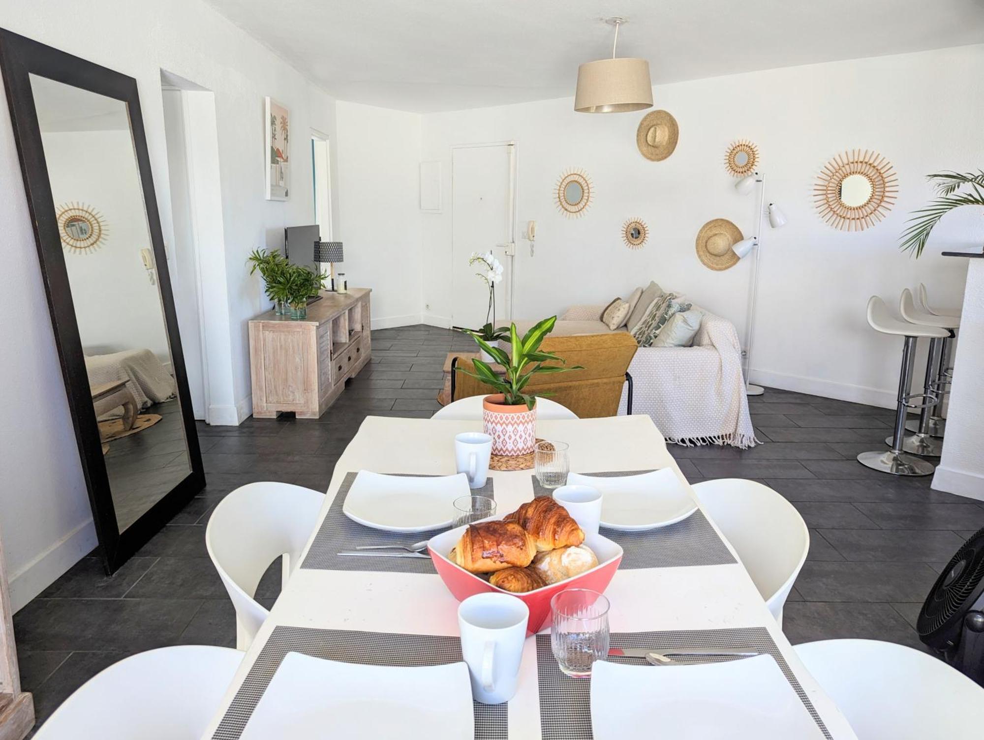 Cap Saint Gilles - T3 Vue Sur Le Port Apartamento Exterior foto